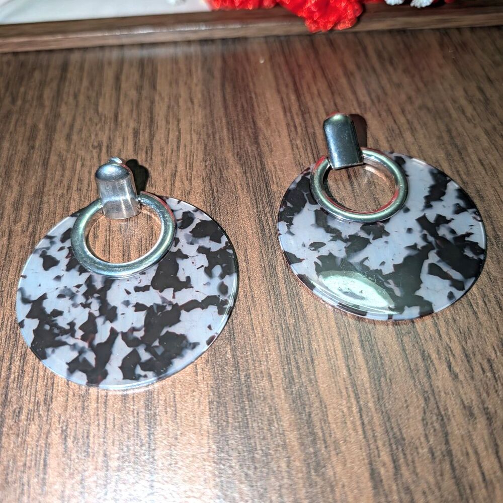 Black Gray Marble Effect Round Disc Dangle/Drop Earrings Silver Tone Butterfly